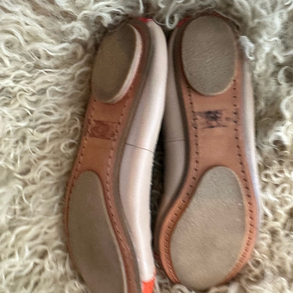 Stylish Beige and Orange Women's Flats - Picture 5 of 5
